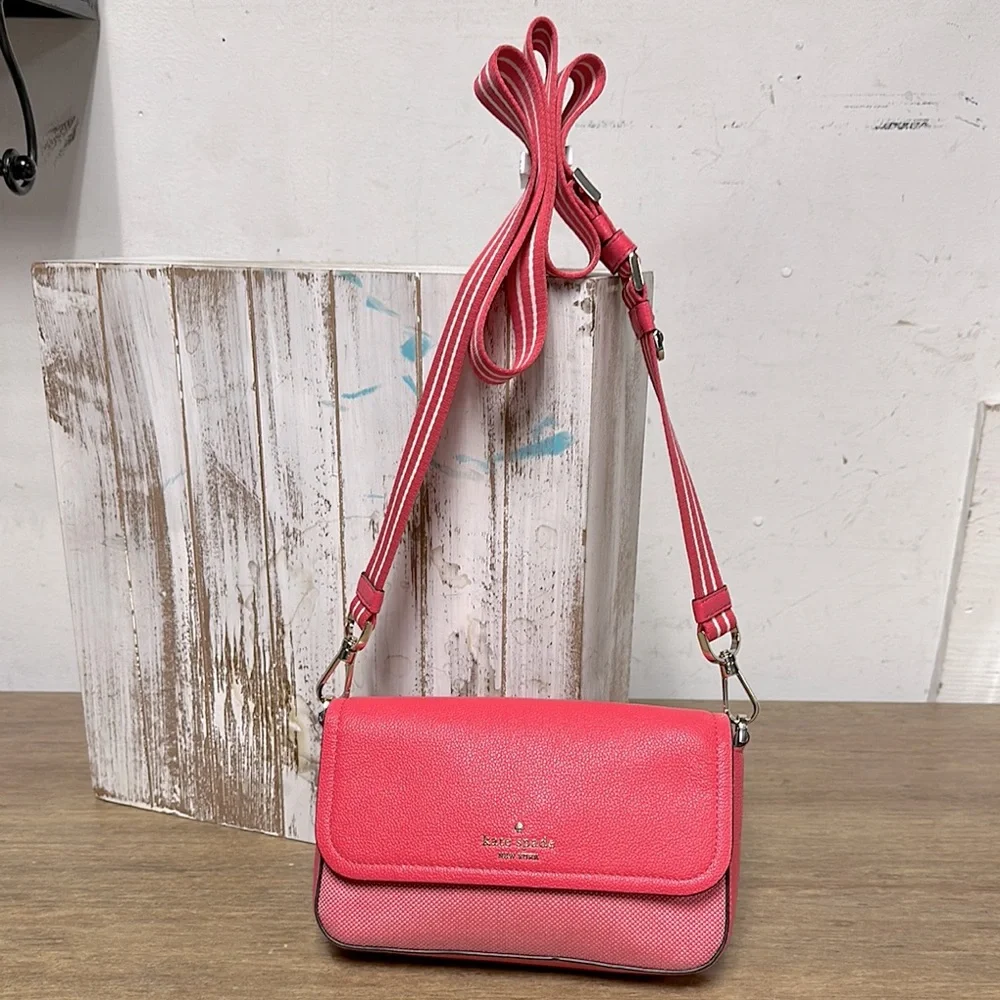 Kate spade nwot Rosie canvas flap crossbody pink white leather shoulder purse - Picture 3 of 14